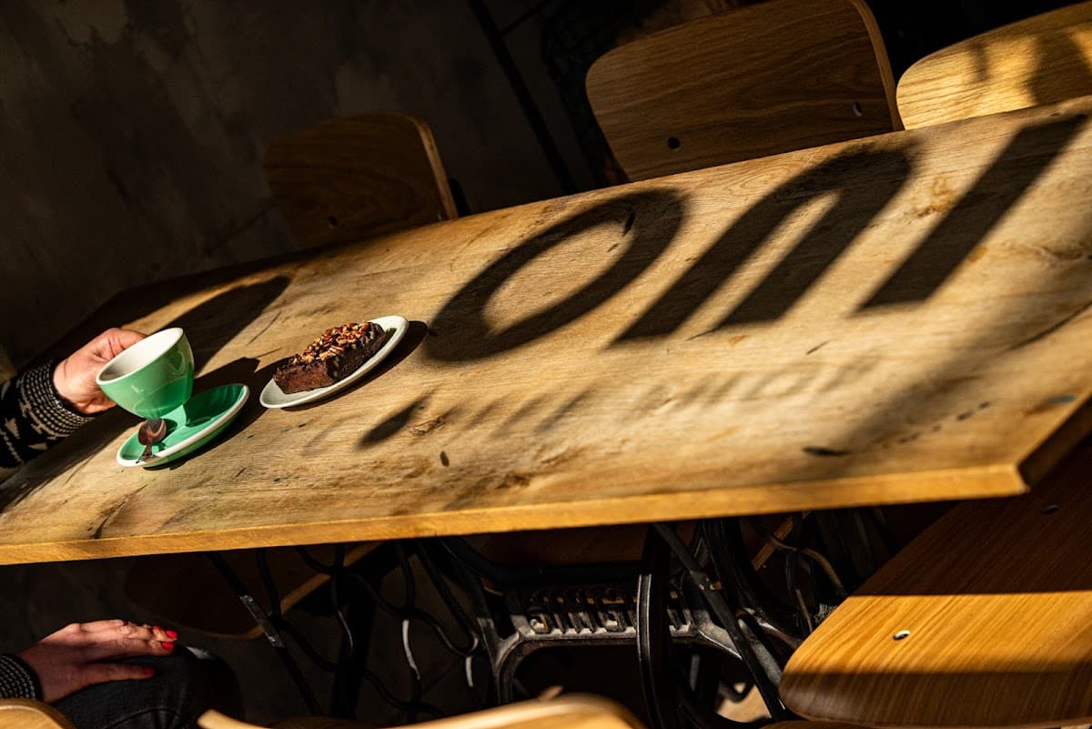 ONI Coffee Shop — specialty coffee shop in Paris (photo 3)