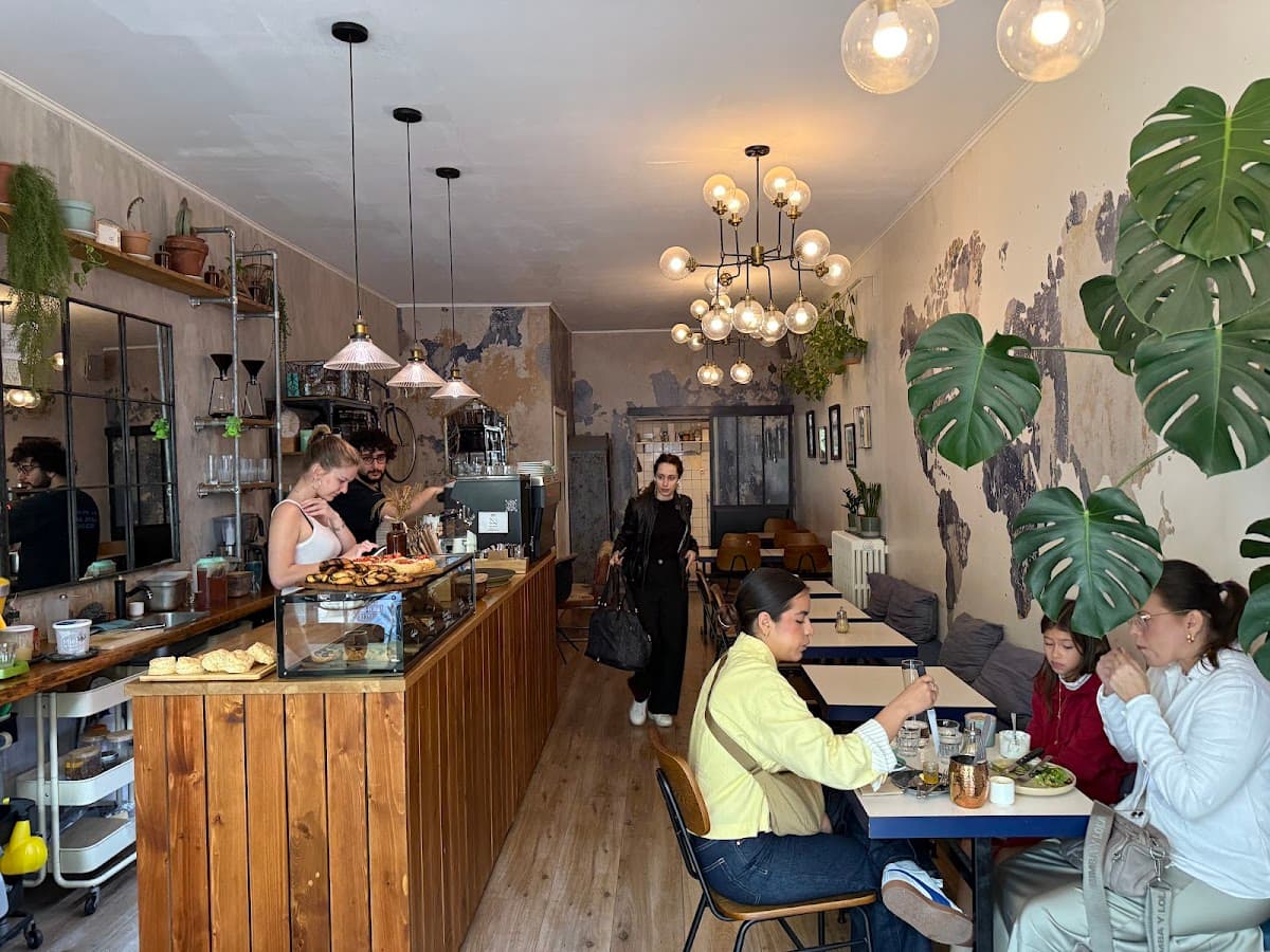 ONI Coffee Shop — specialty coffee shop in Paris (photo 2)