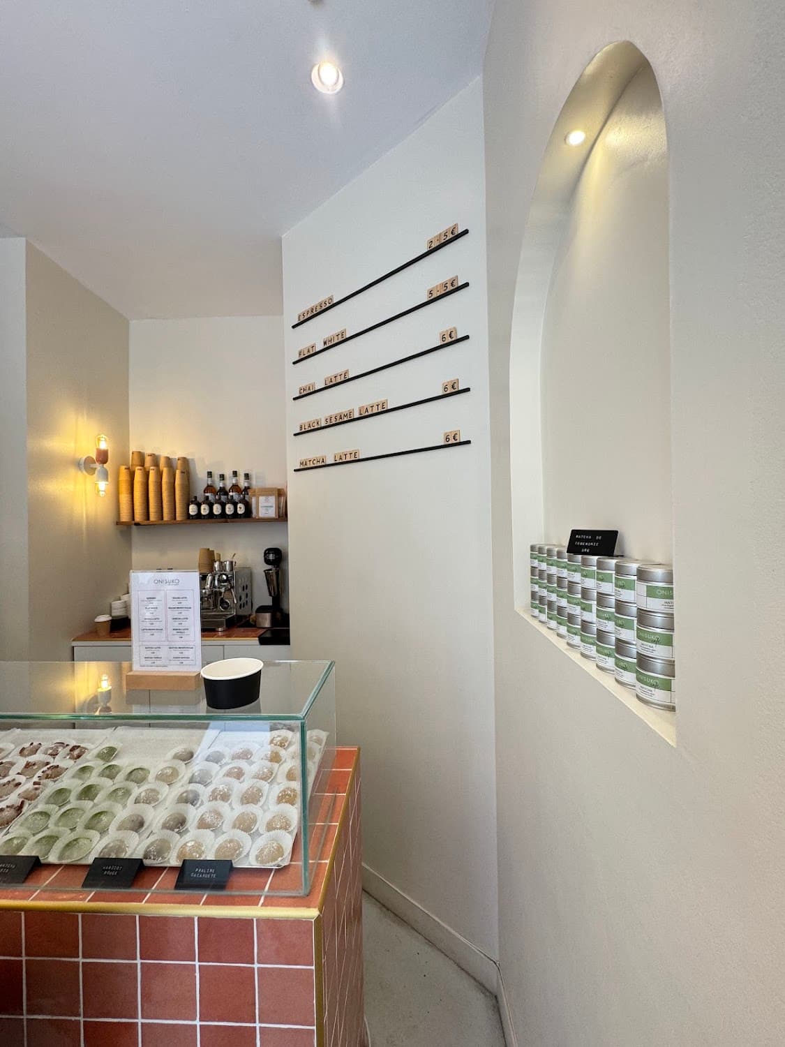Onisuko - Rue de Turenne — specialty coffee shop in Paris (photo 5)