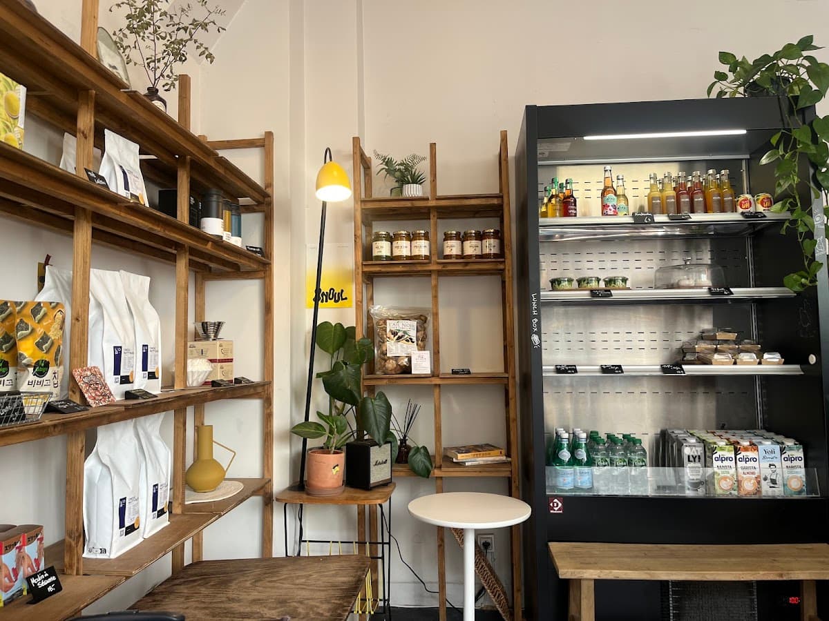 ONOUL — specialty coffee shop in Paris (photo 2)
