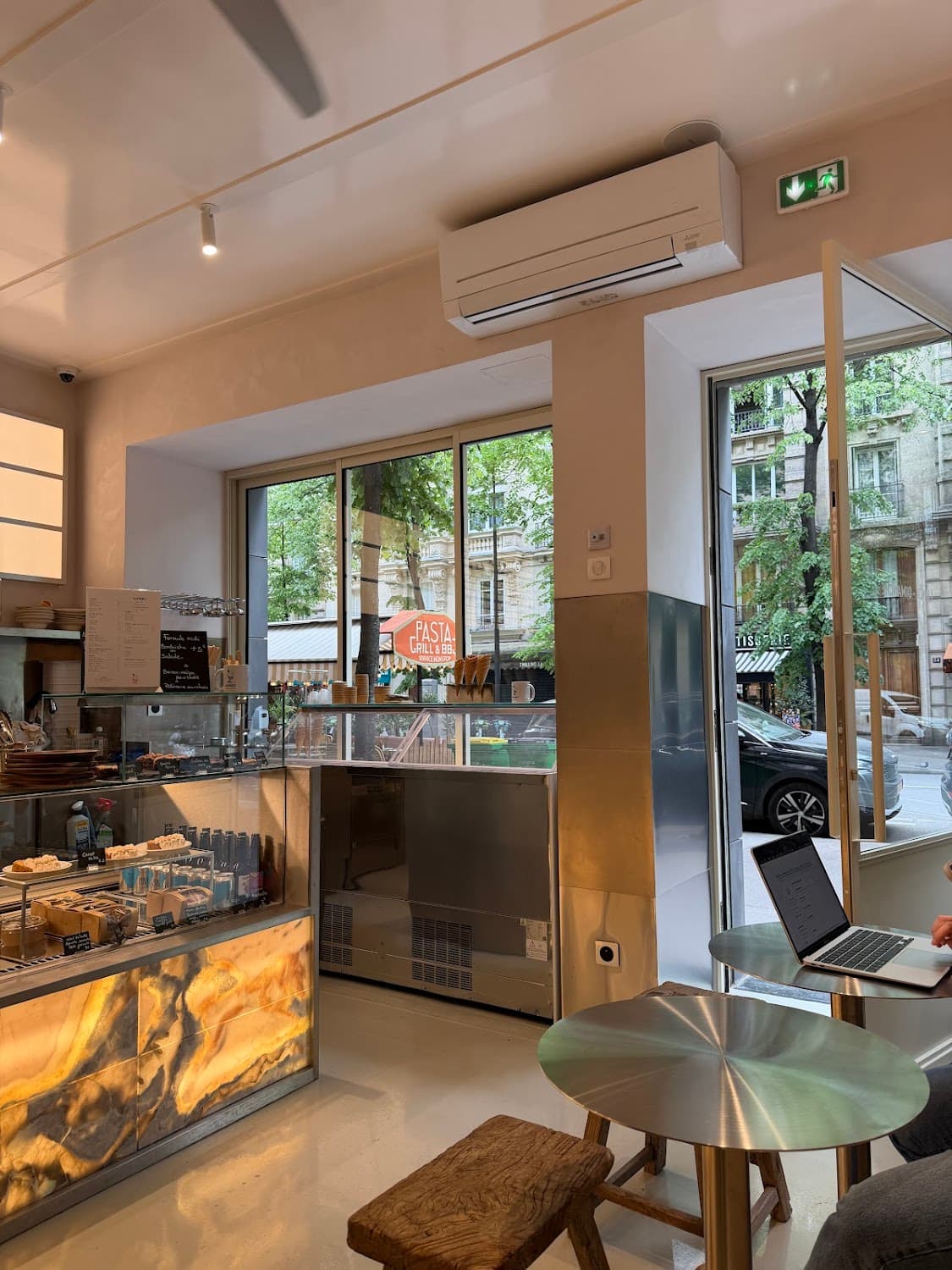 OOOPS - Coffee Shop & Glaces Artisanales — specialty coffee shop in Paris (photo 4)