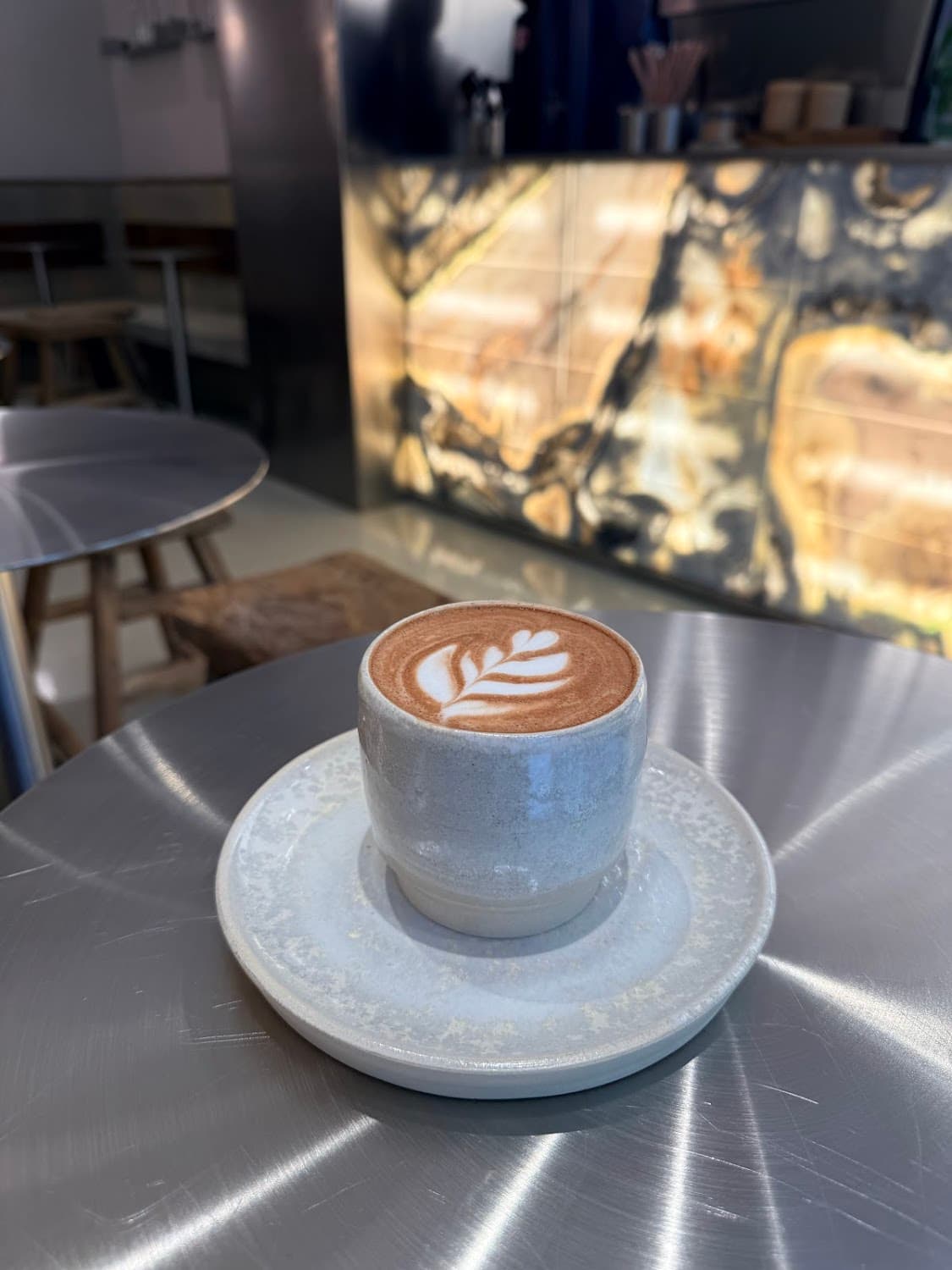 ooops — specialty coffee shop in Paris (photo 8)