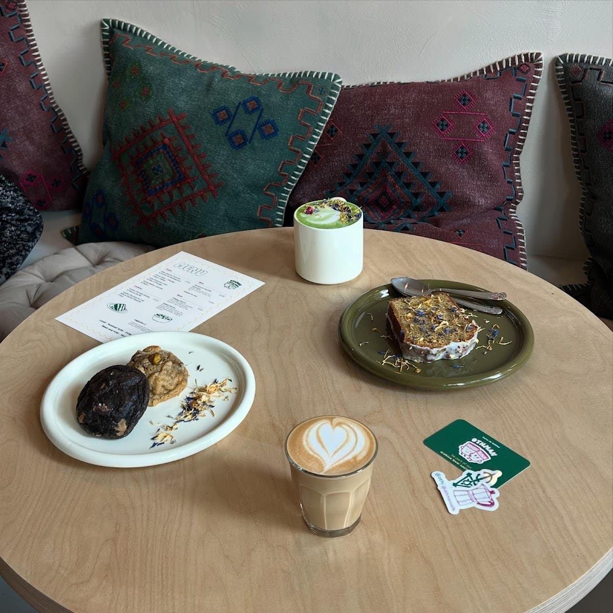 Othman, specialty coffee shop in Paris (photo 4)