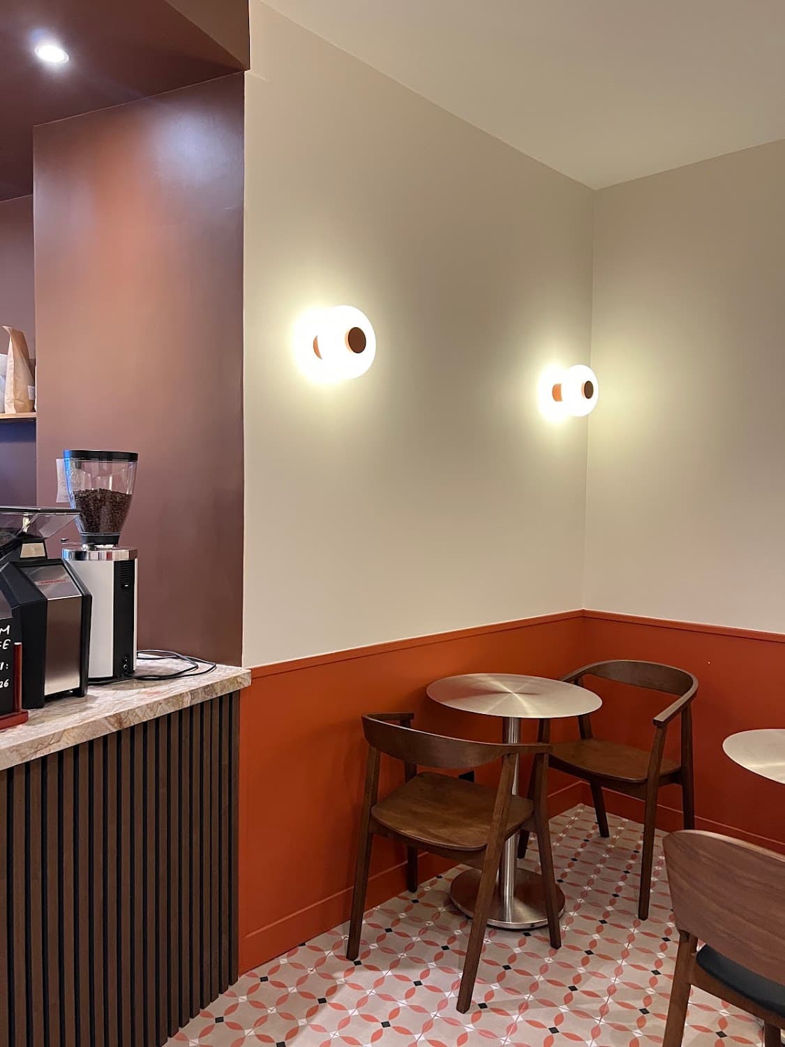 Otium Coffee, specialty coffee shop in Paris (photo 3)