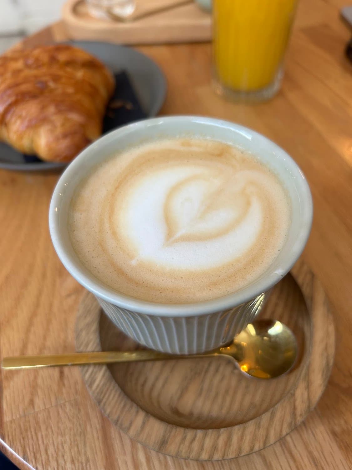 Panas café — specialty coffee shop in Paris (photo 4)