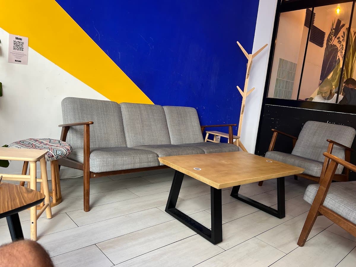 Panas café, specialty coffee shop in Paris (photo 7)