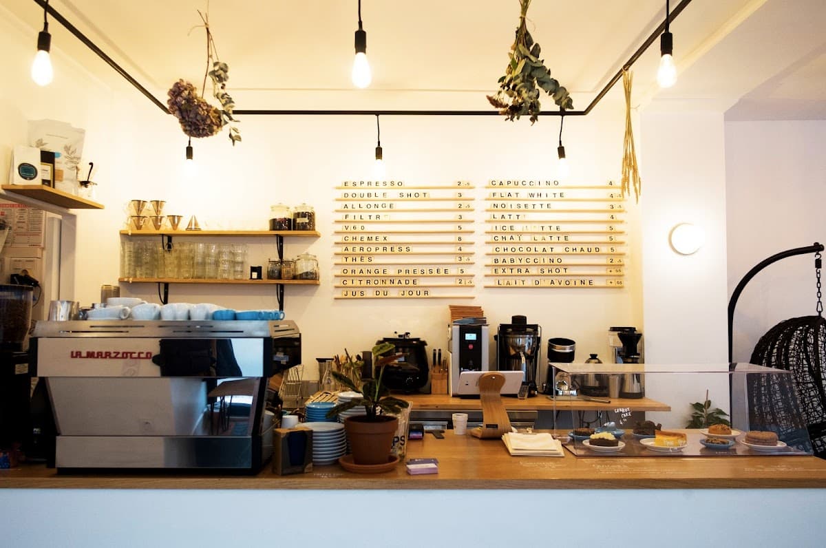 Panas café, specialty coffee shop in Paris (photo 8)