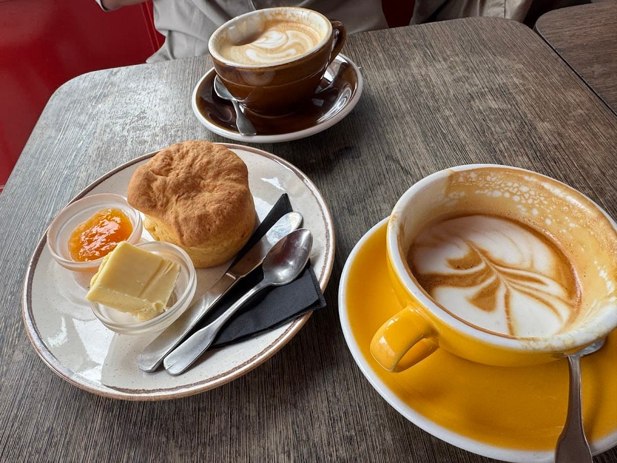 Partage Café — specialty coffee shop in Paris (photo 4)