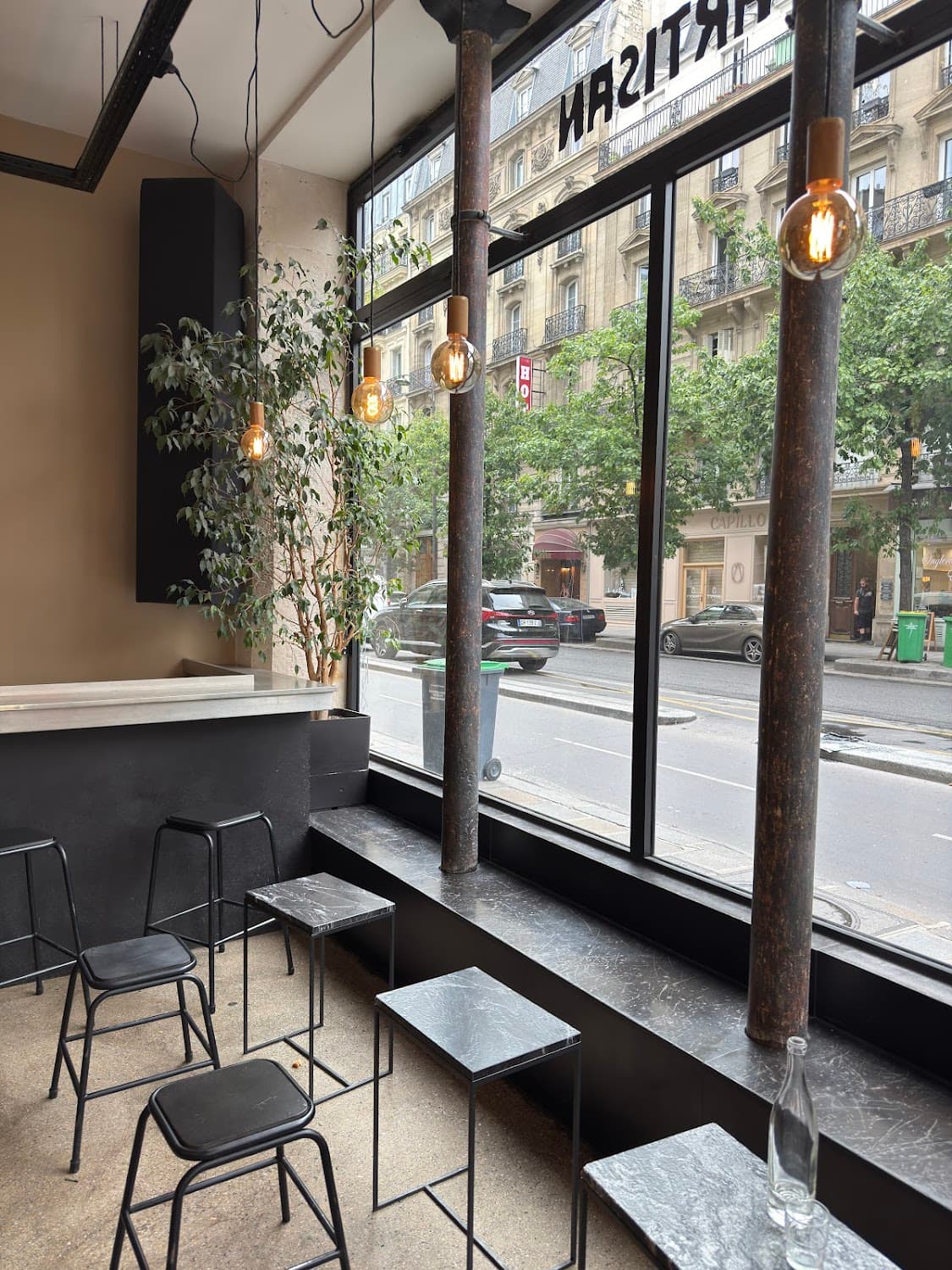 Partisan Café Artisanal, specialty coffee shop in Paris (photo 8)