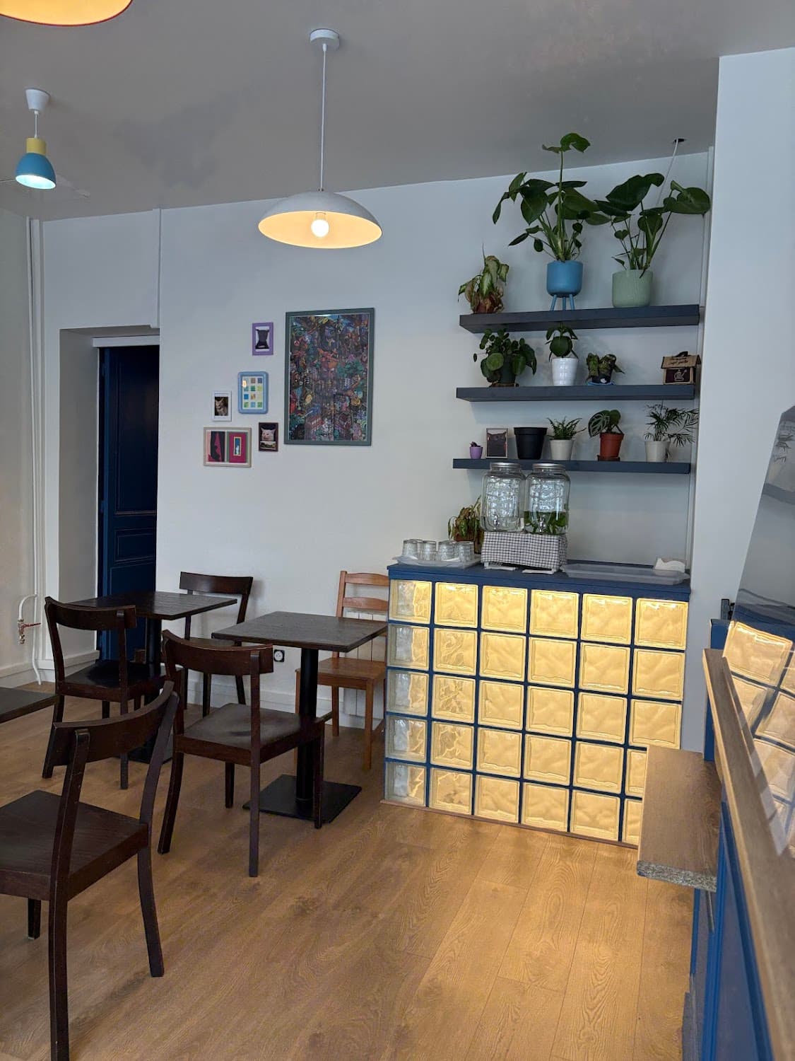 PEAK coffee shop — specialty coffee shop in Paris (photo 5)