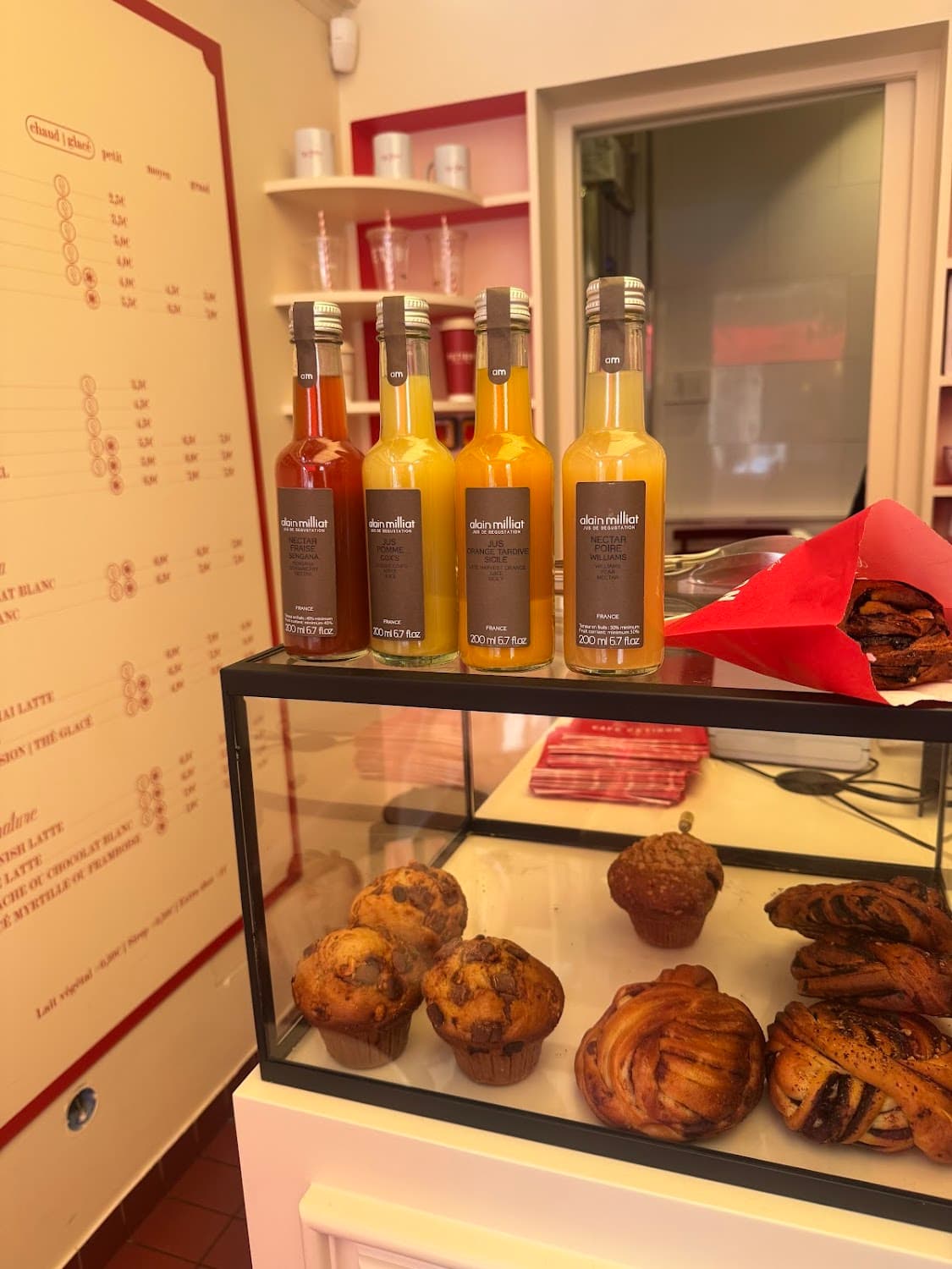 Petibon - Rue Cler — specialty coffee shop in Paris (photo 1)