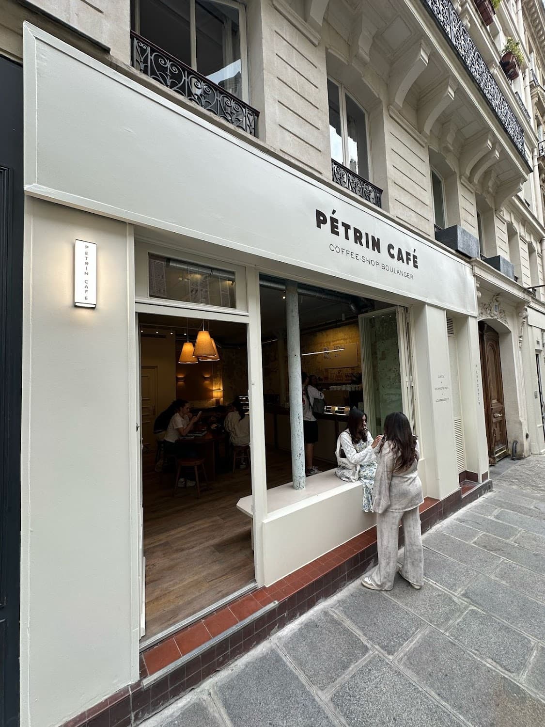 Pétrin Café, specialty coffee shop in Paris