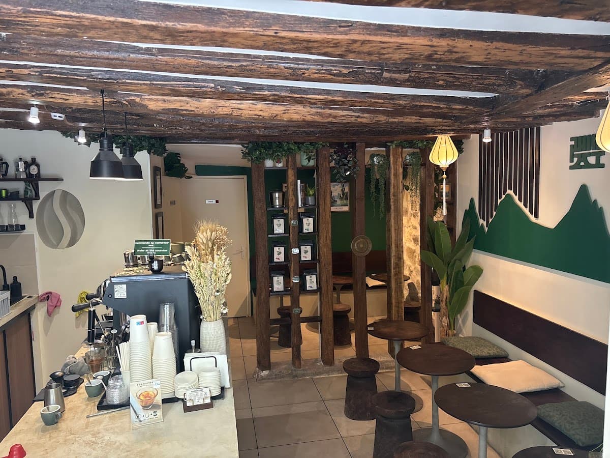 Phin Mi — specialty coffee shop in Paris (photo 1)