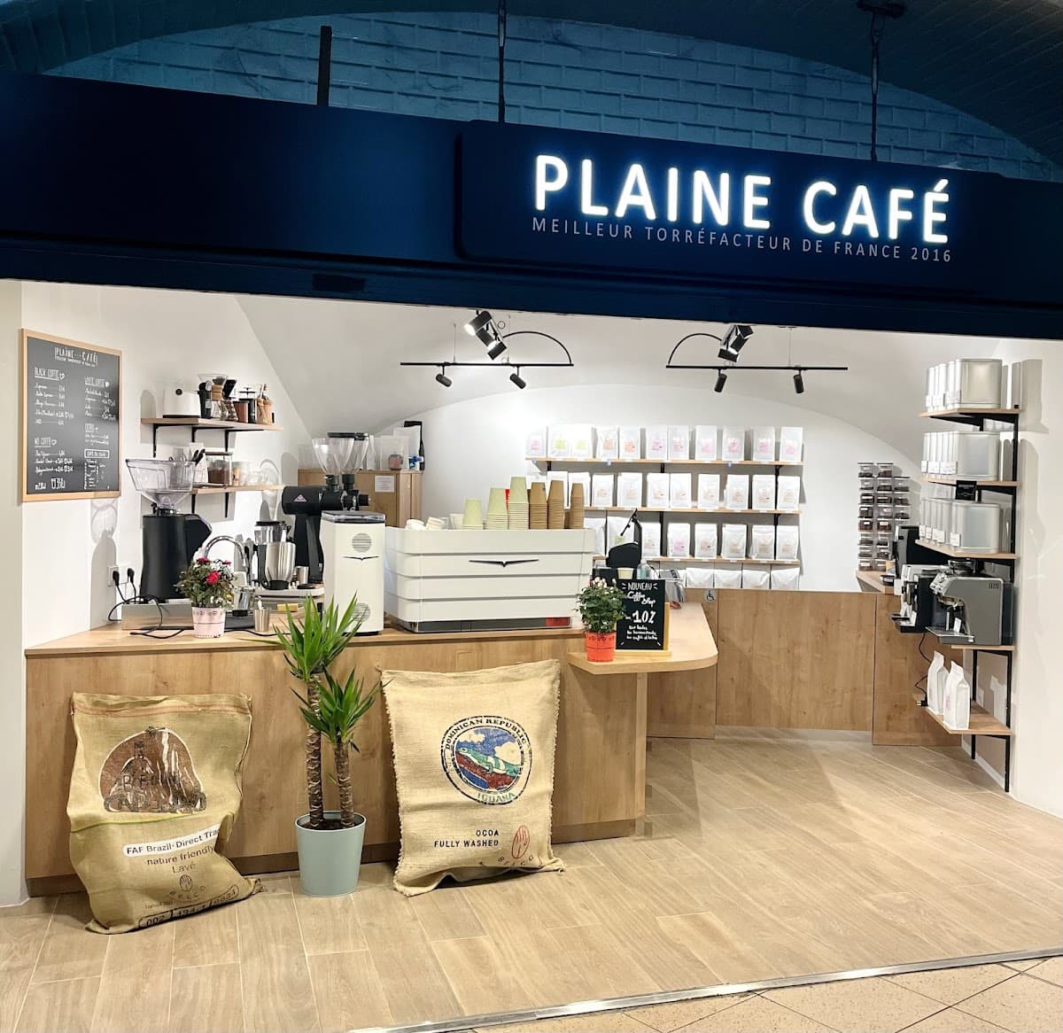 Plaine Café — specialty coffee shop in Paris (photo 5)