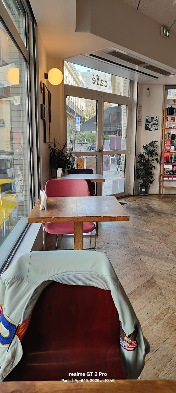 Plural Café — specialty coffee shop in Paris (photo 5)