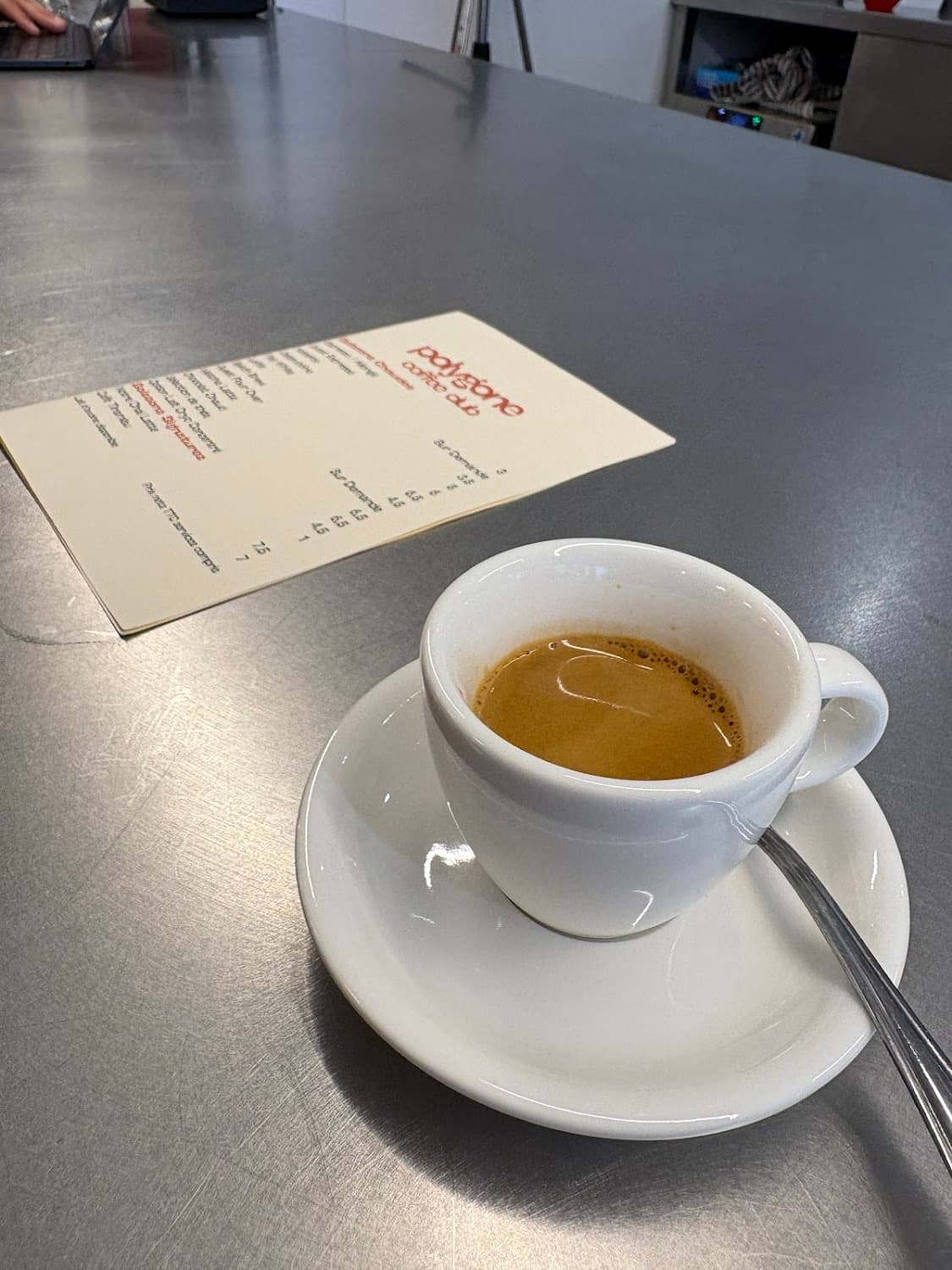 Polygone Coffee Club, specialty coffee shop in Paris (photo 3)