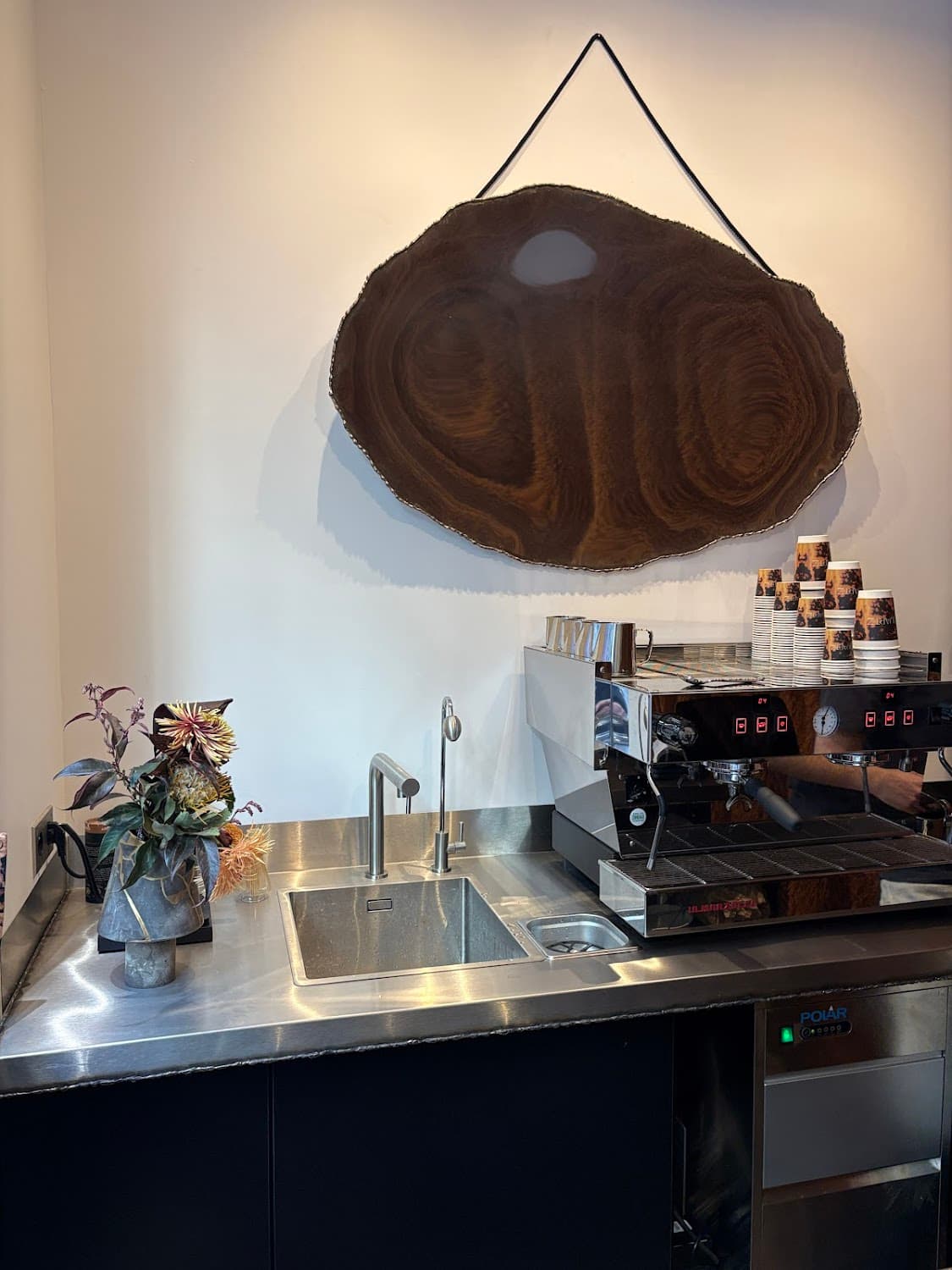Quartz Cafe — specialty coffee shop in Paris (photo 4)
