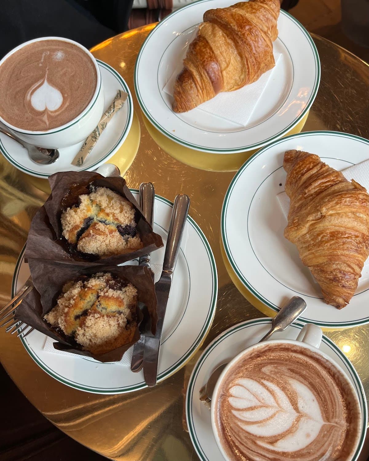 Ralph's Coffee — specialty coffee shop in Paris (photo 5)