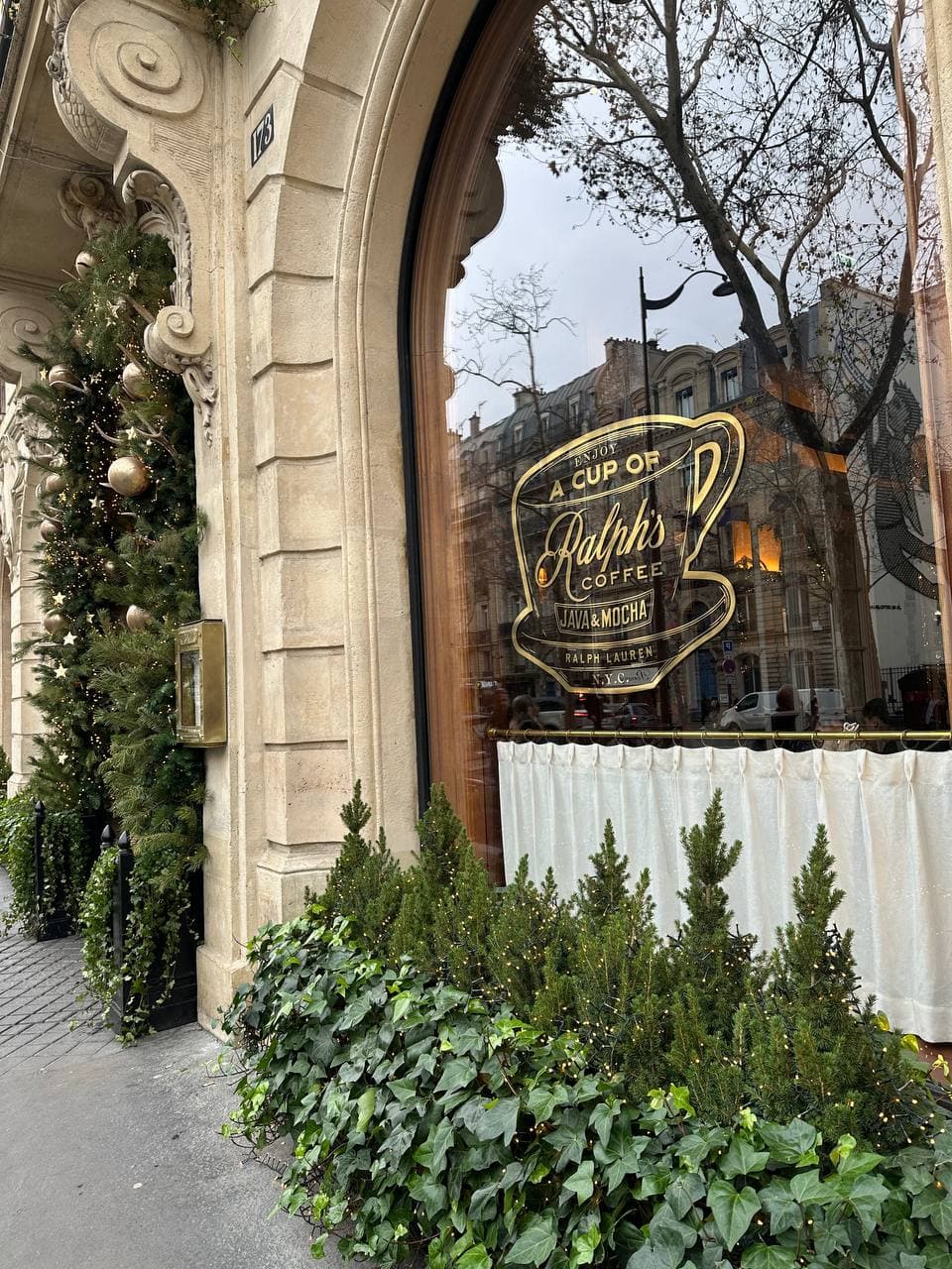 Ralph's Coffee, specialty coffee shop in Paris