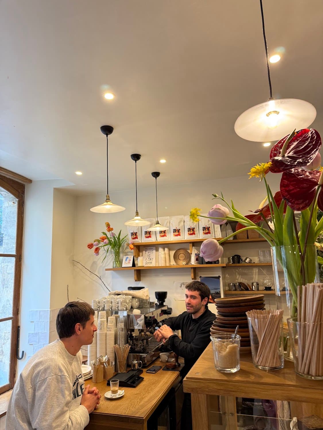 RECTO VERSO, specialty coffee shop in Paris (photo 7)