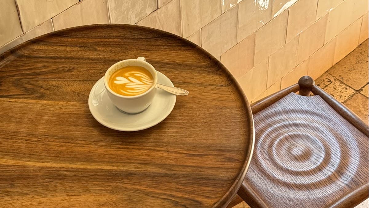 RECTO VERSO, specialty coffee shop in Paris