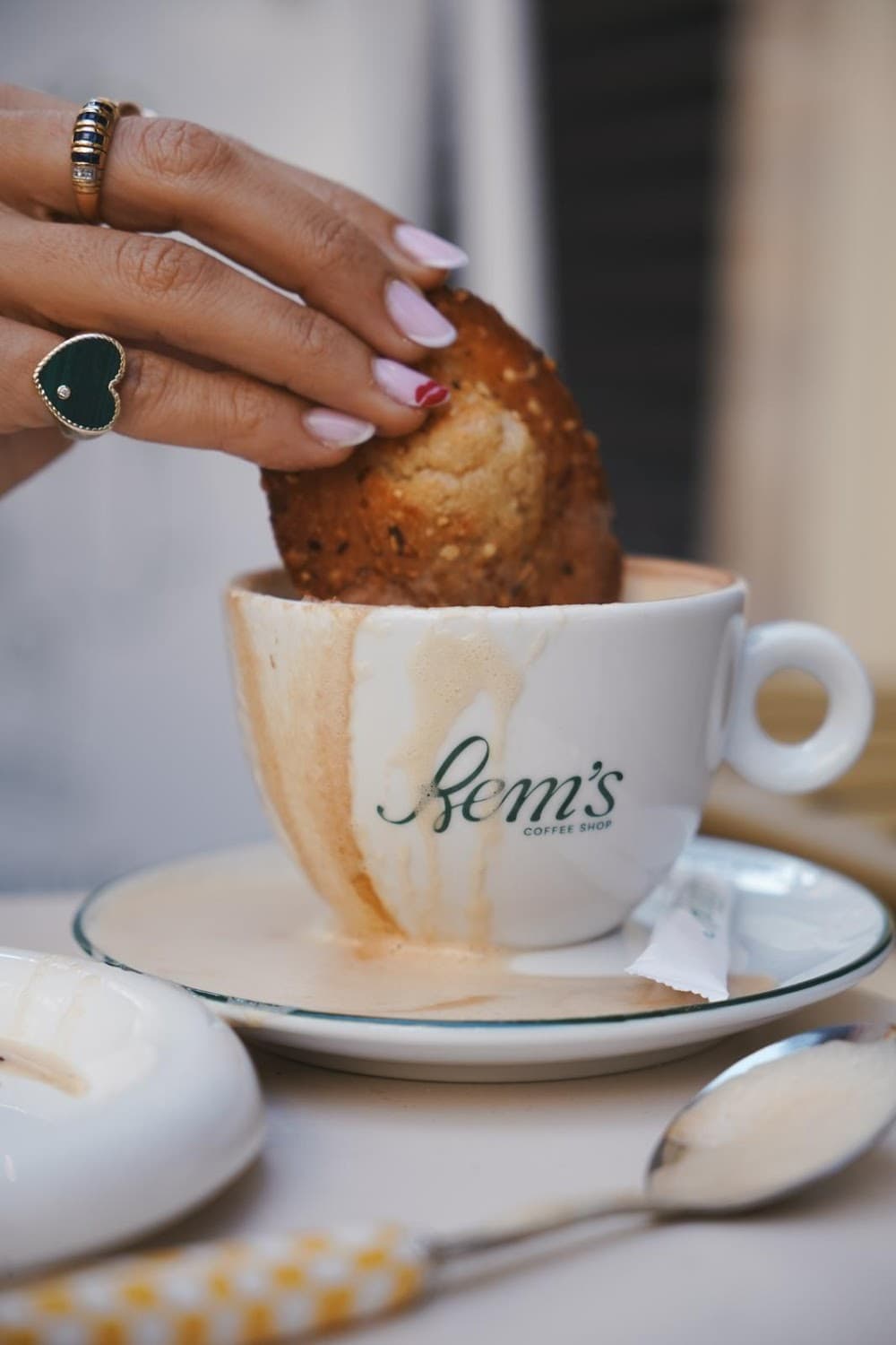 Rem's Coffee Shop