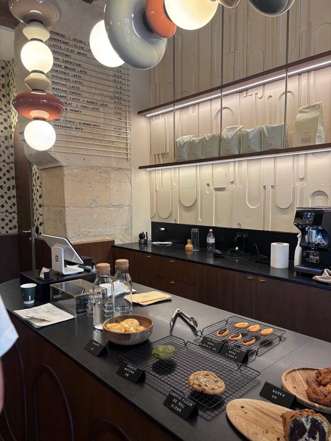 Rem's Coffee Shop Marais — specialty coffee shop in Paris (photo 5)