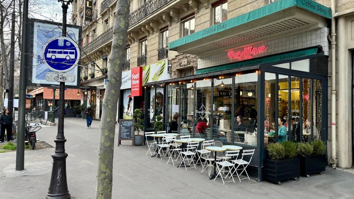République of Coffee — specialty coffee shop in Paris (photo 1)