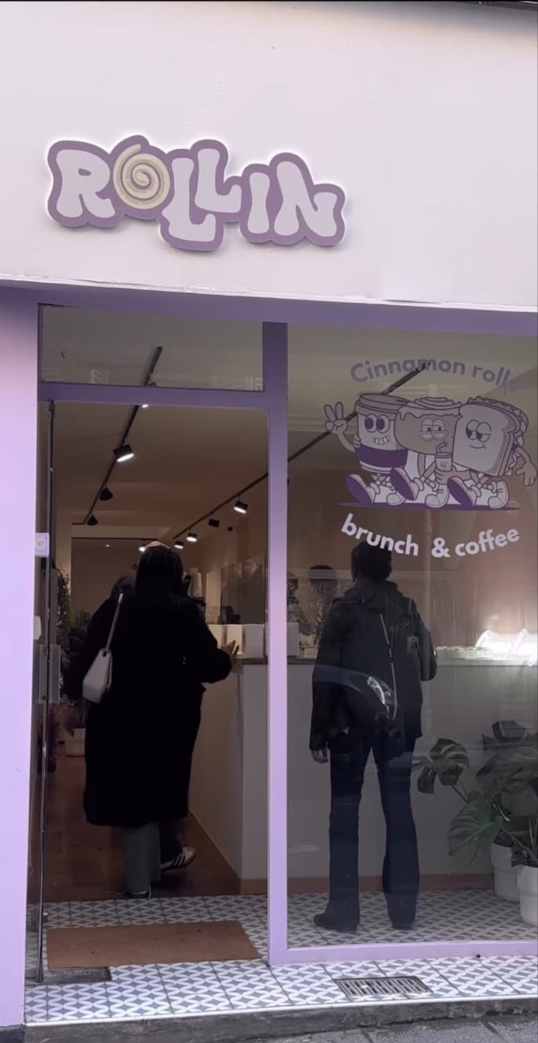 Roll in - Cinnamon Rolls & Coffee Sentier