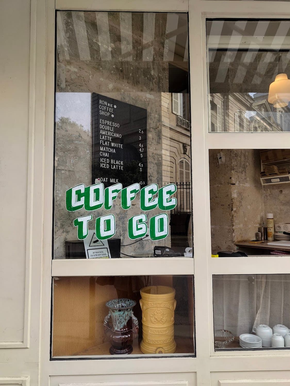 RONNIE BAKERY — specialty coffee shop in Paris (photo 4)