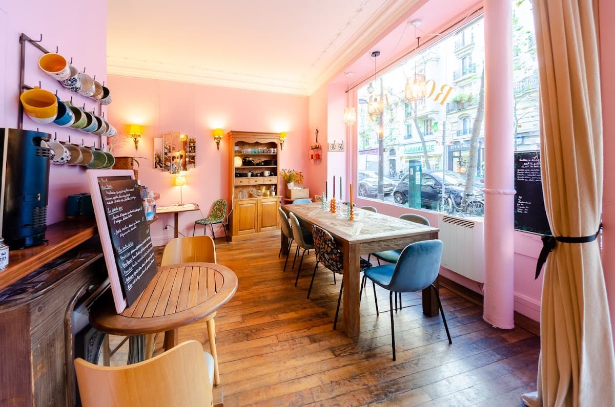 Rose Thé — specialty coffee shop in Paris (photo 7)