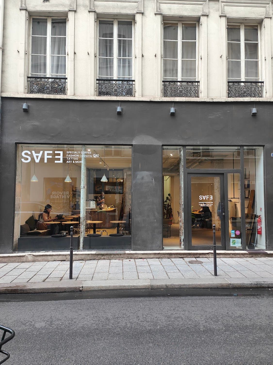 SAFE Concept, specialty coffee shop in Paris (photo 3)