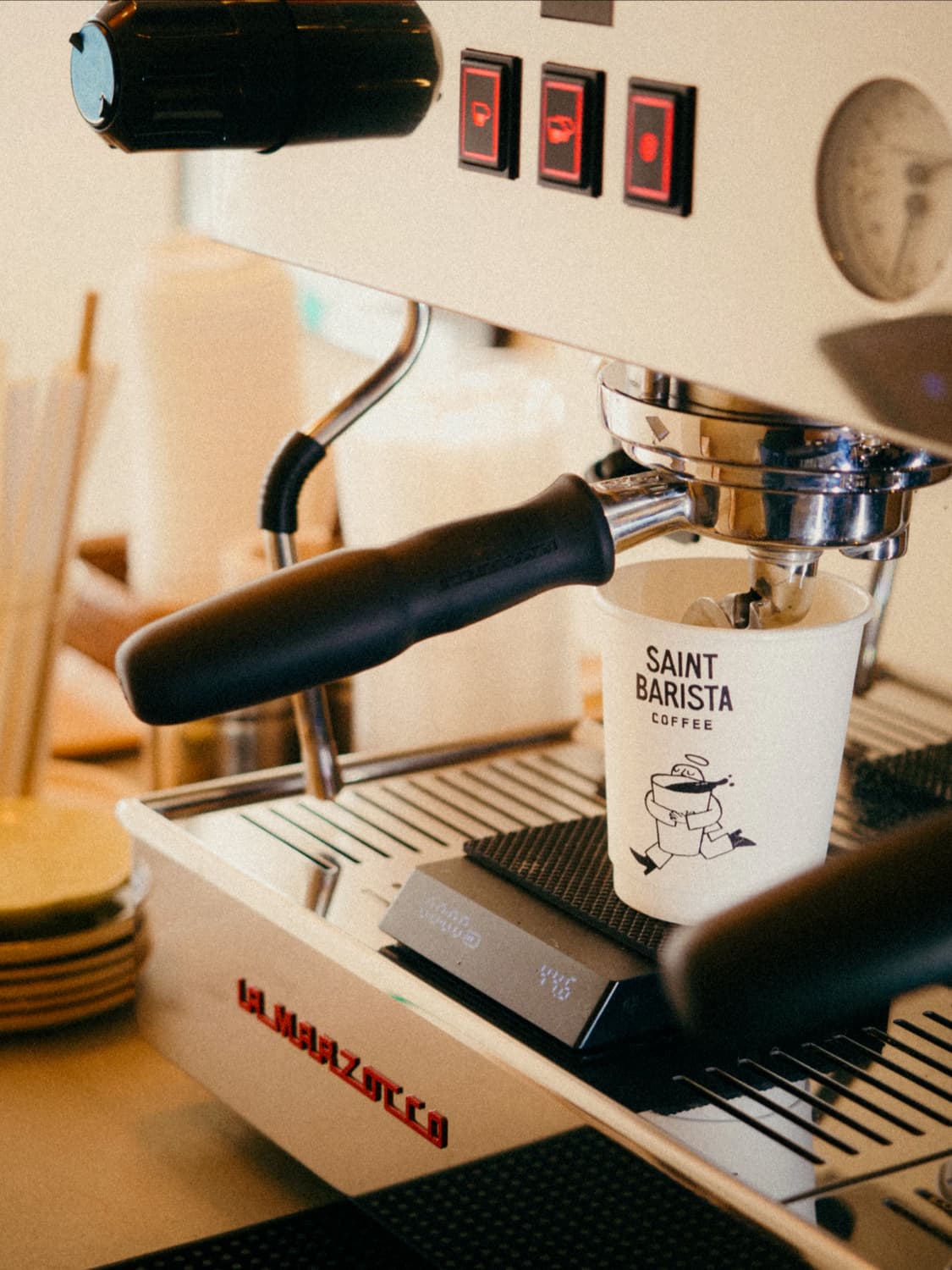 Saint Barista Coffee — specialty coffee shop in Paris (photo 4)