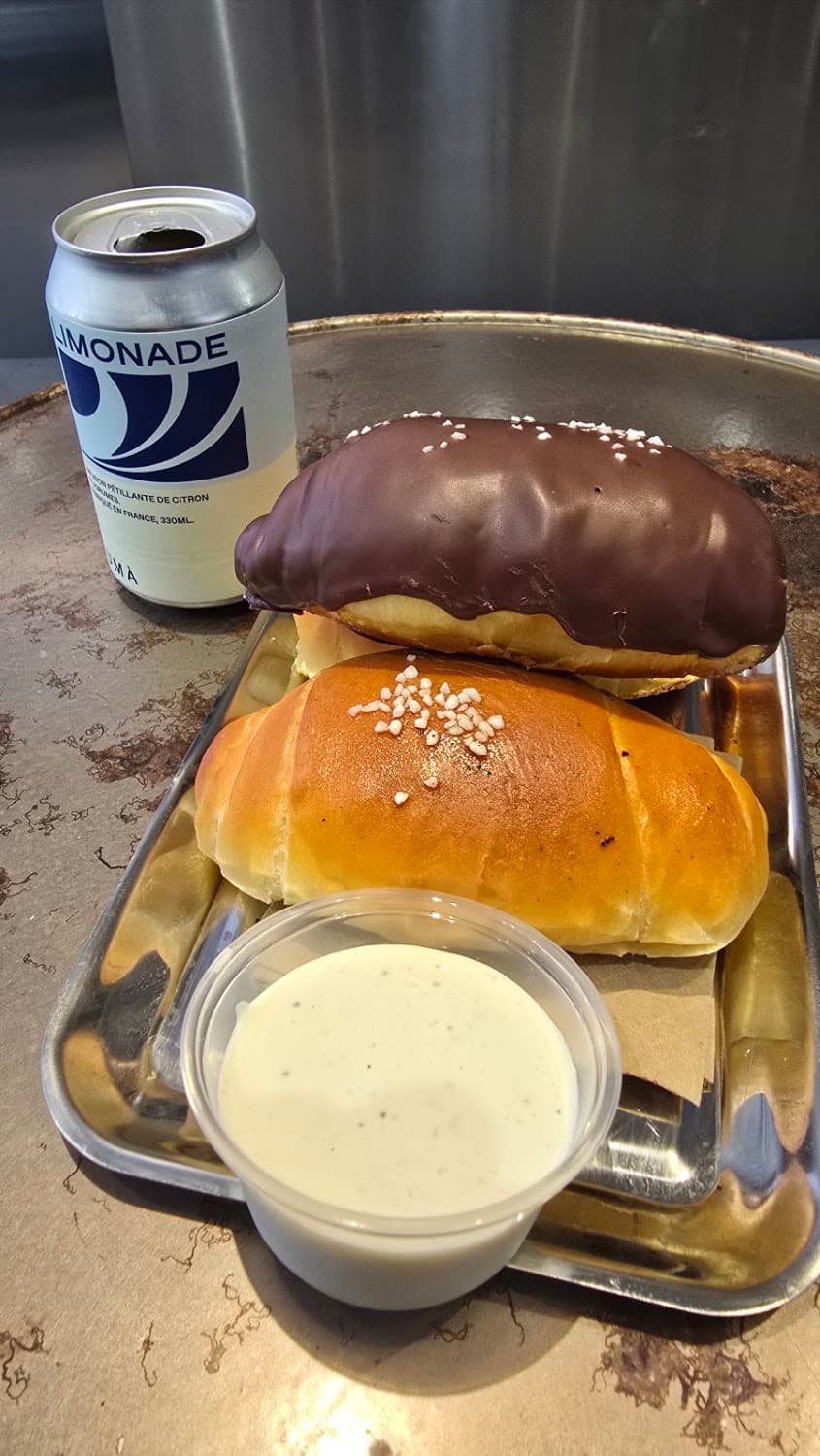 Salted Boy — specialty coffee shop in Paris