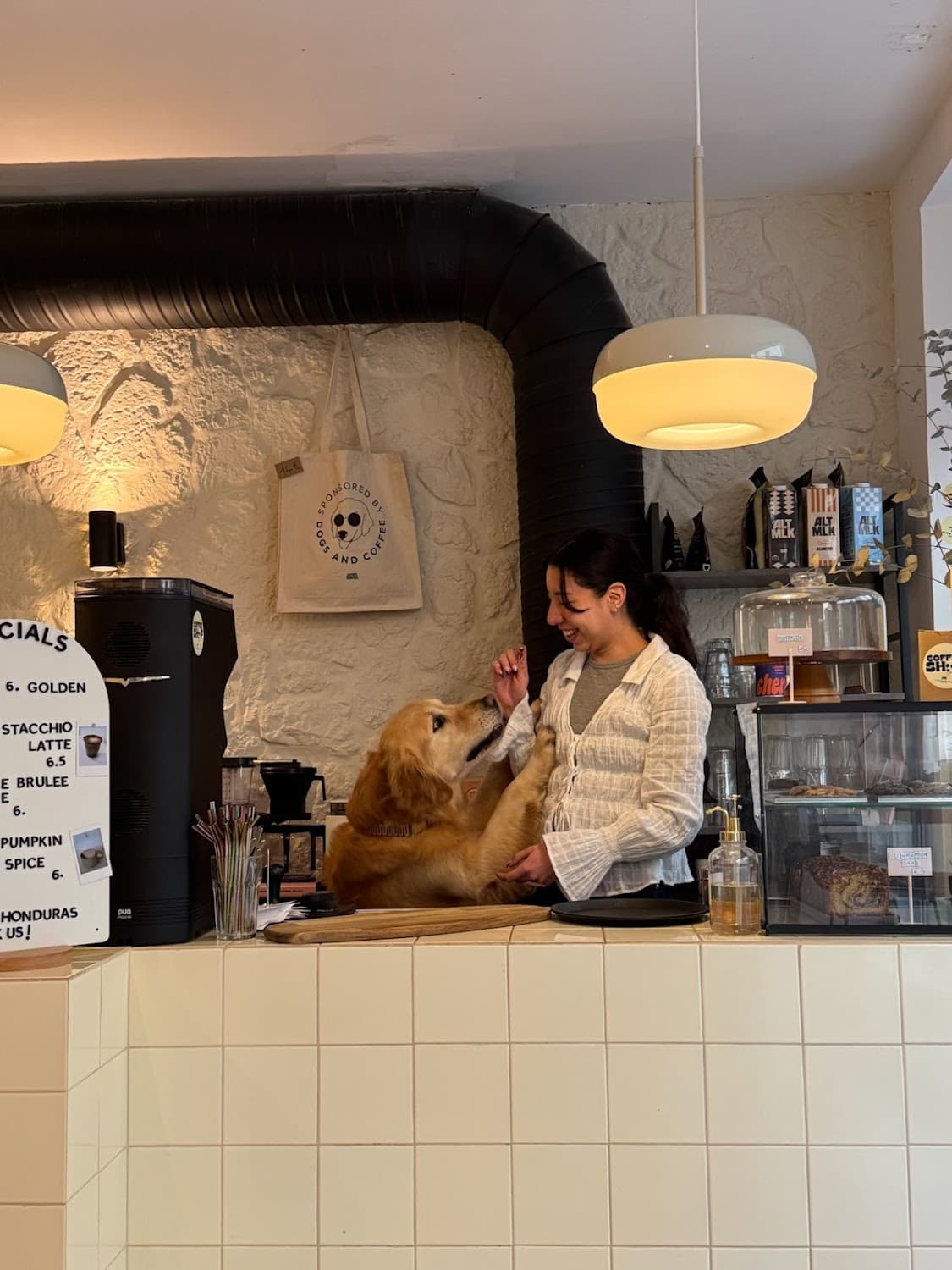 Seven Heaven, specialty coffee shop in Paris