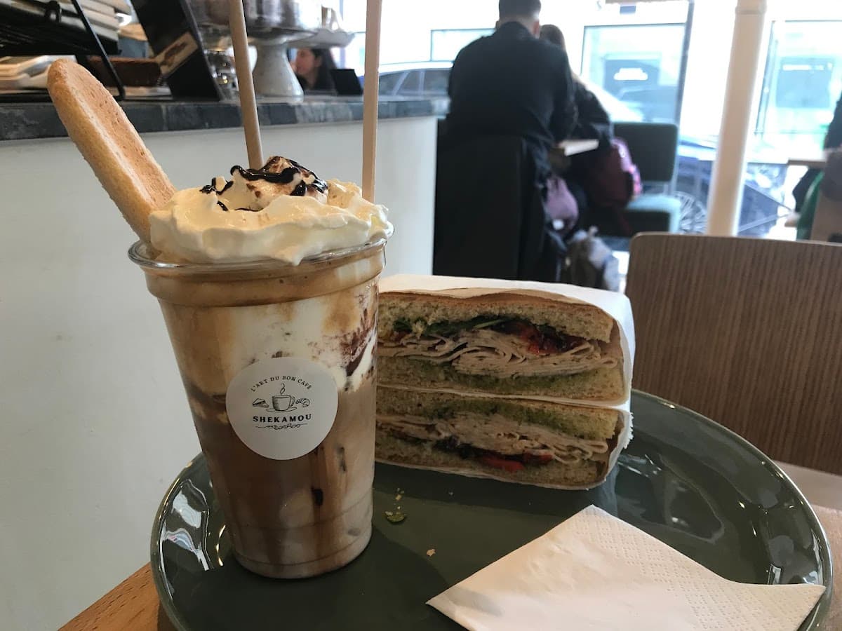 Shekamou — specialty coffee shop in Paris (photo 2)