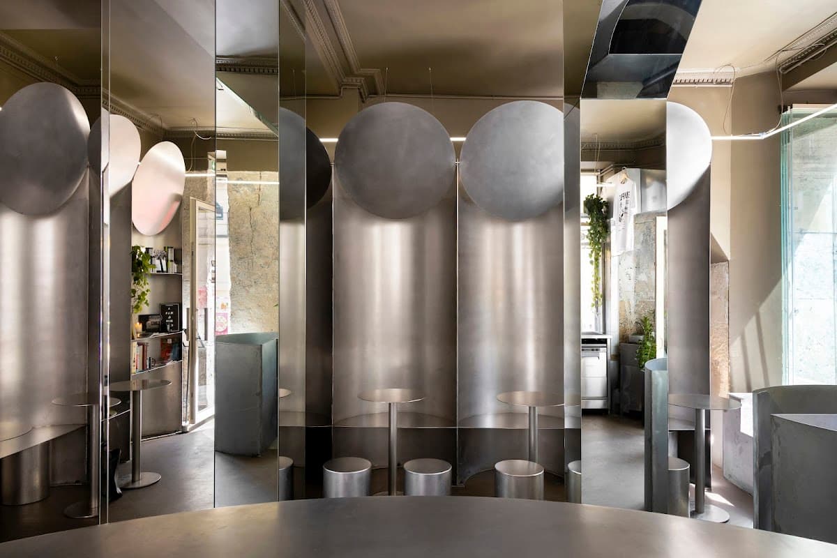 Simple Coffee — specialty coffee shop in Paris (photo 3)