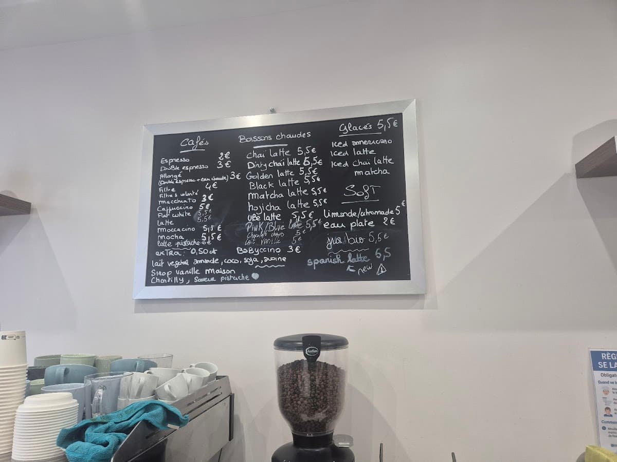 sister's coffee — specialty coffee shop in Paris (photo 7)