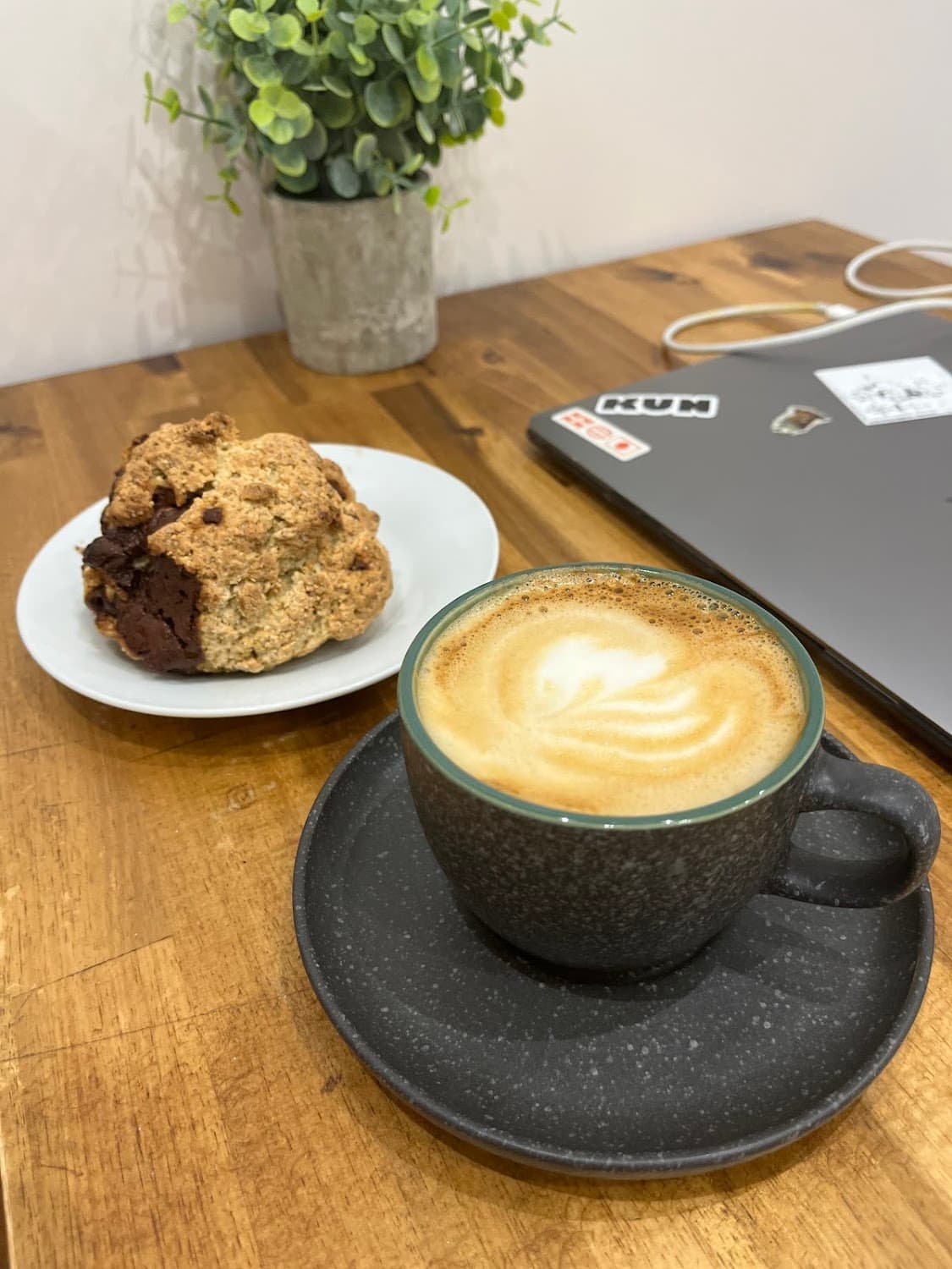 sister's coffee — specialty coffee shop in Paris (photo 5)