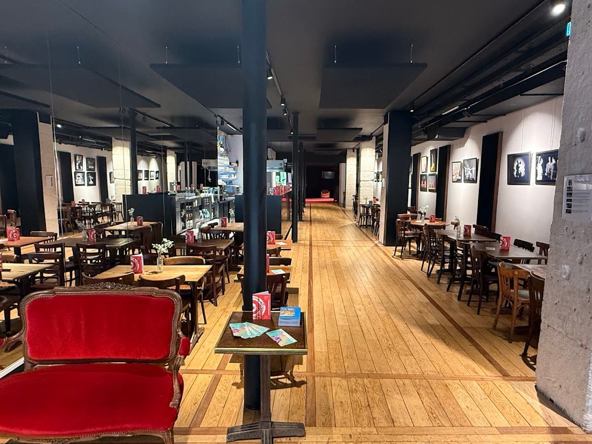 Skéné — specialty coffee shop in Paris (photo 1)