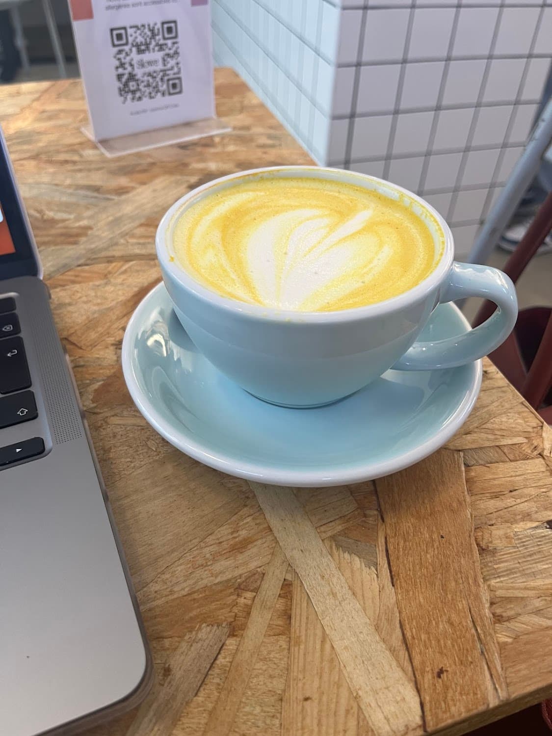 Slowe Wellness House — specialty coffee shop in Paris (photo 5)