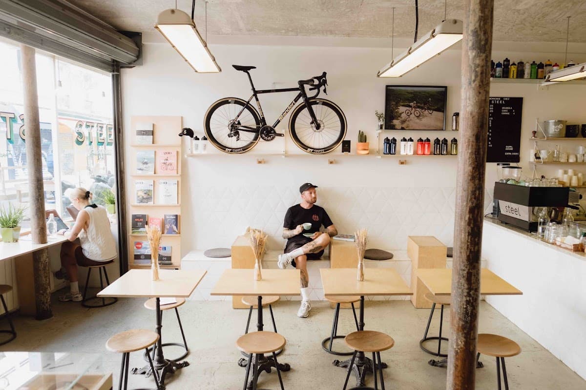 Steel Cyclewear and Coffeeshop - Café Vélo