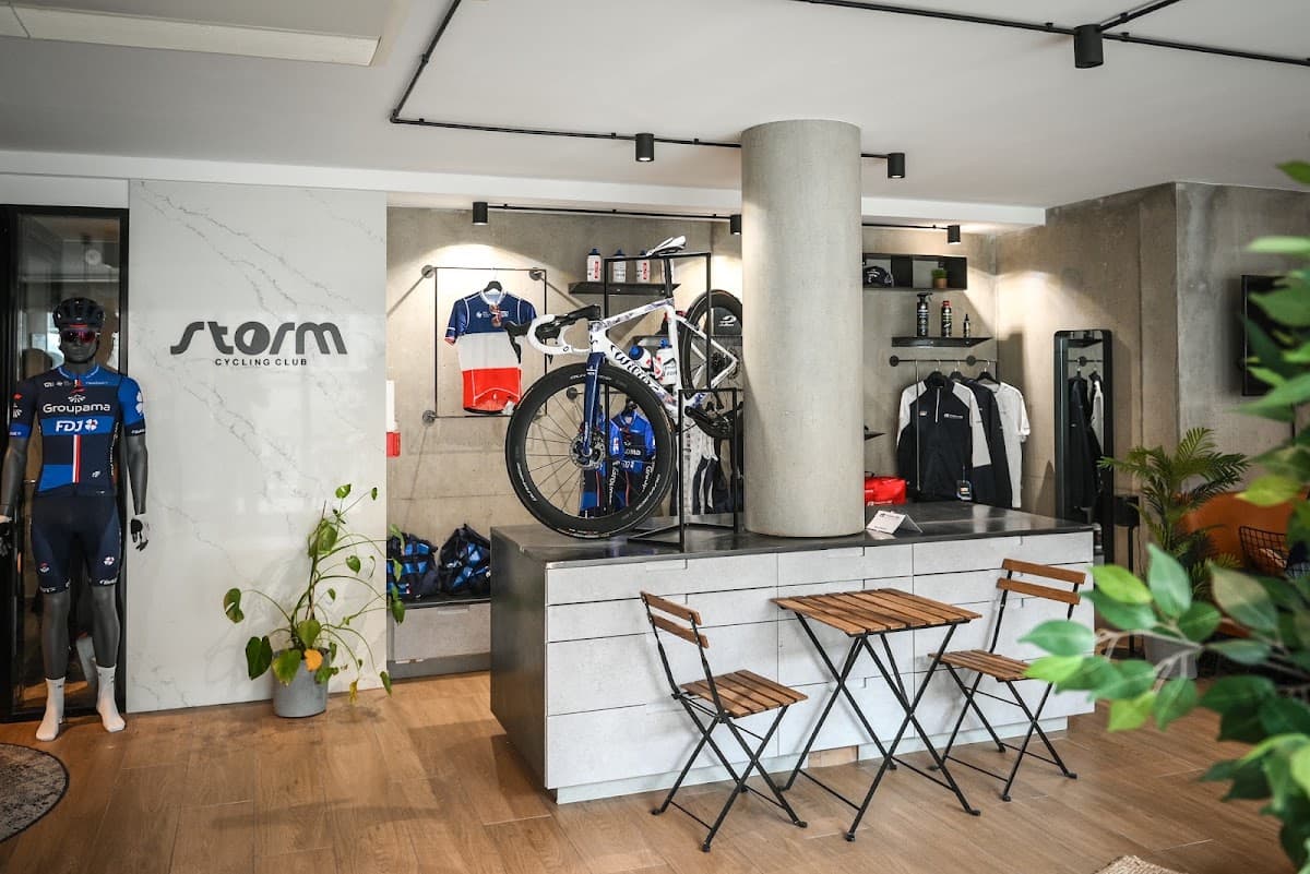 Storm Cycling Club, specialty coffee shop in Paris (photo 3)