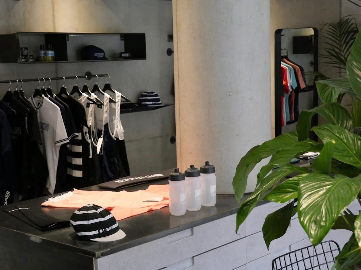 Storm Cycling Club, specialty coffee shop in Paris (photo 7)
