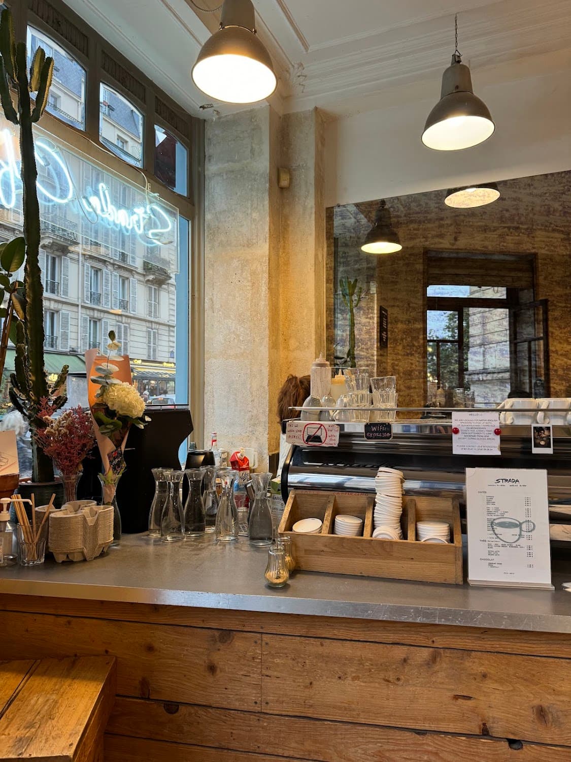 Strada — specialty coffee shop in Paris (photo 7)