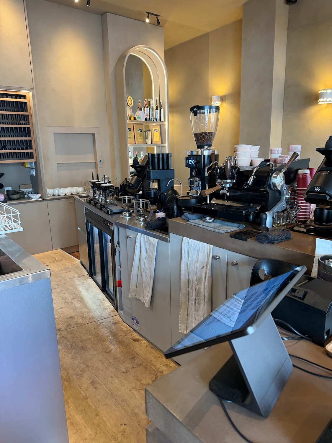 Tactile café — specialty coffee shop in Paris (photo 5)