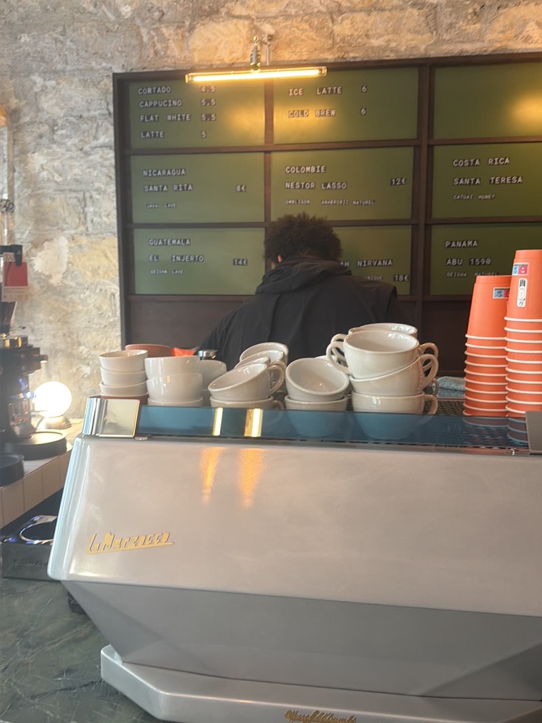 Tanat - Rue du Château d'Eau, specialty coffee shop in Paris (photo 8)