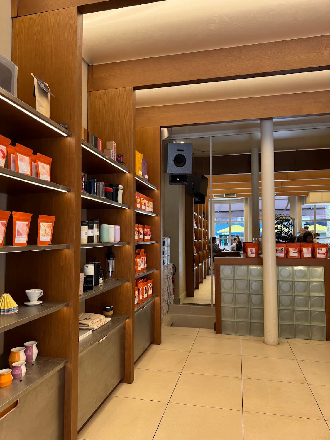 Tanat - Victoria — specialty coffee shop in Paris (photo 7)