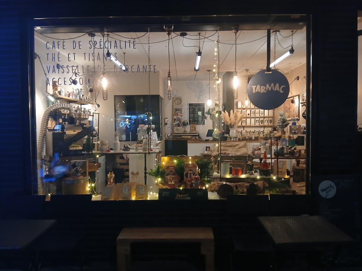 TARMAC torrefaction — specialty coffee shop in Paris (photo 4)