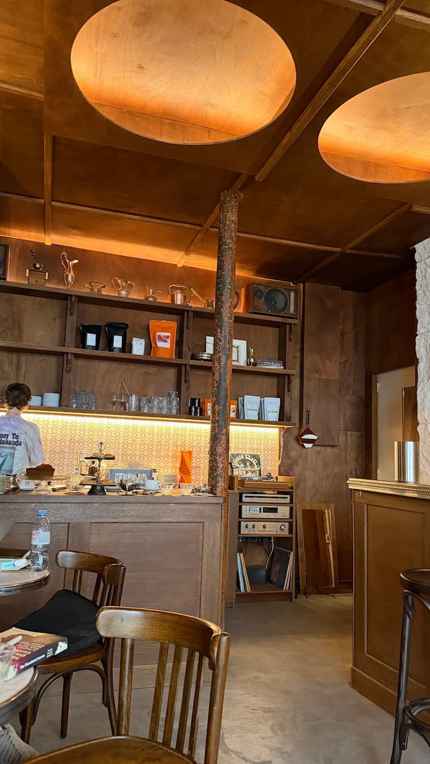 Taxiphone, specialty coffee shop in Paris